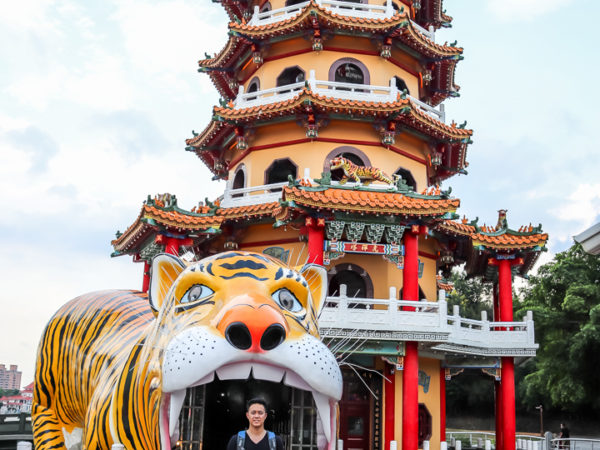 Tiger Pagoda, Kaohsiung
