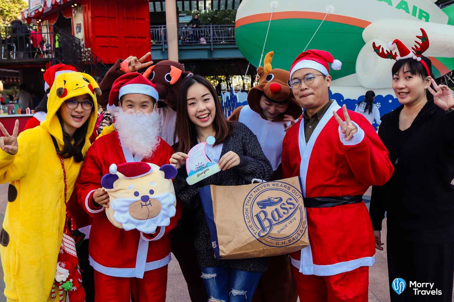 Christmas Gift Exchange in Taiwan