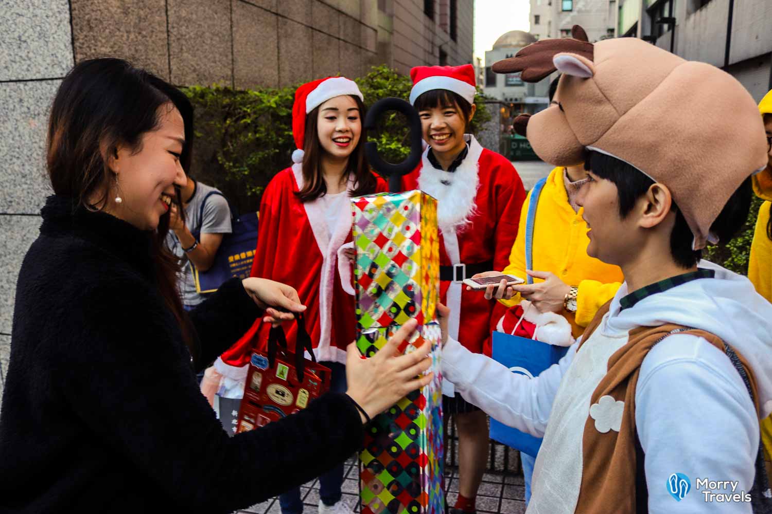 Christmas Gift Exchange in Taiwan