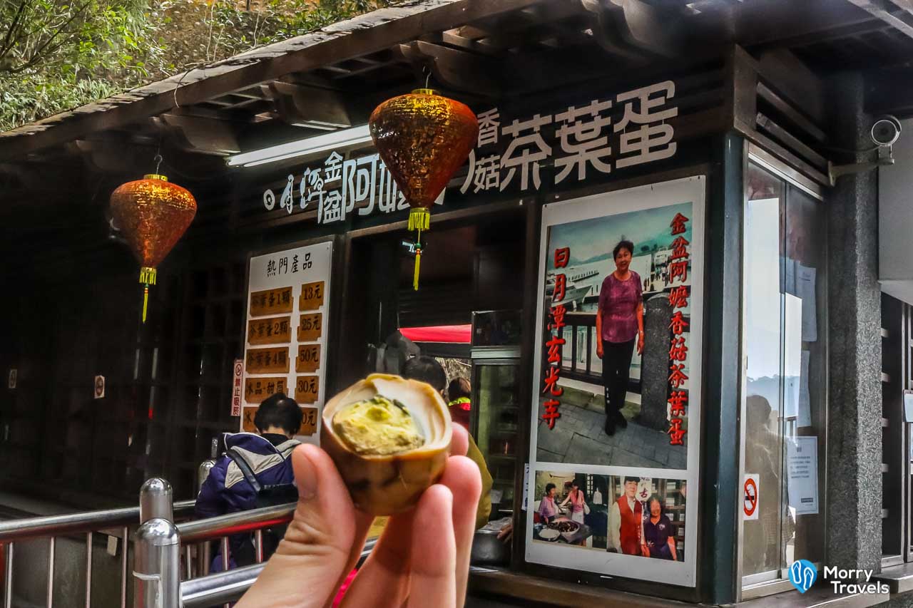 Best and Cheapest Ways to Tour Sun Moon Lake Taiwan (日月潭)